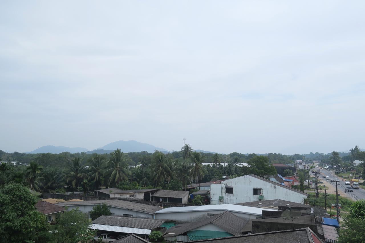 Good Morning Hotel Takuapa Exterior photo